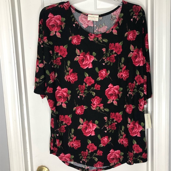 soft black with pink red green rose print knit top - Picture 2 of 8